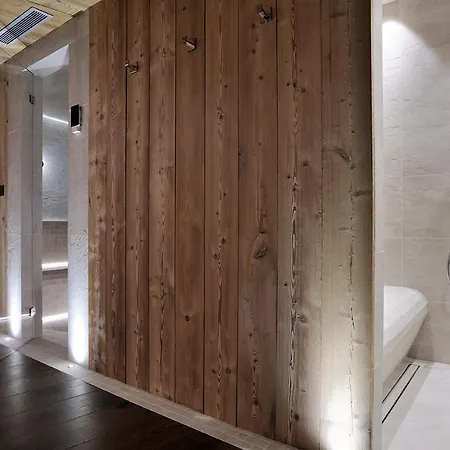 Le Moulin, Le Praz, 6 Chambres, In, Out * Courchevel