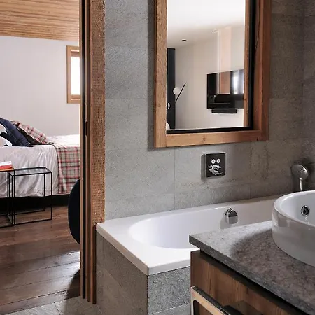 Chalet Le Moulin, Le Praz, 6 Chambres, In, Out