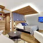 Chalet Le Moulin, Le Praz, 6 Chambres, In, Out *