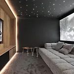 Chalet Le Moulin, Le Praz, 6 Chambres, In, Out Chalet *