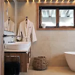 Chalet Le Moulin, Le Praz, 6 Chambres, In, Out Chalet
